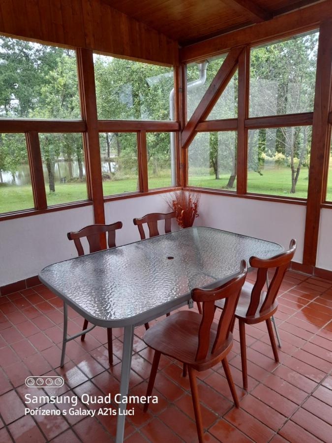 Kojan Apartment Jilovice ภายนอก รูปภาพ