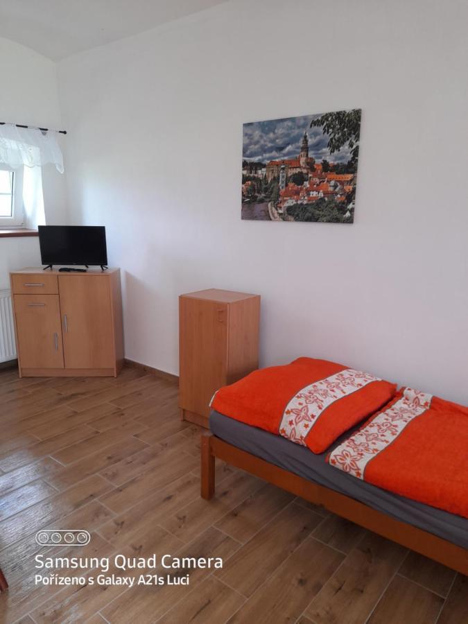 Kojan Apartment Jilovice ภายนอก รูปภาพ